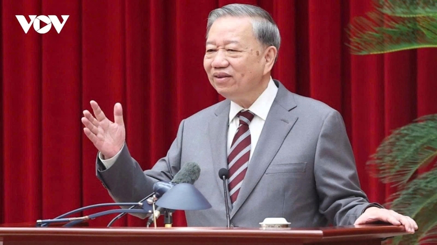Intellectuals, scientists, artists urged to shape Vietnam’s development path forward